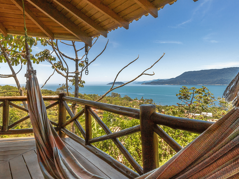 Bangalô Tiê-Sangue - banheira privativa